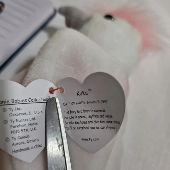 Vintage & w/ Errors! TY Beanie Baby "KuKu". (97/98) - Picture 7 of 10